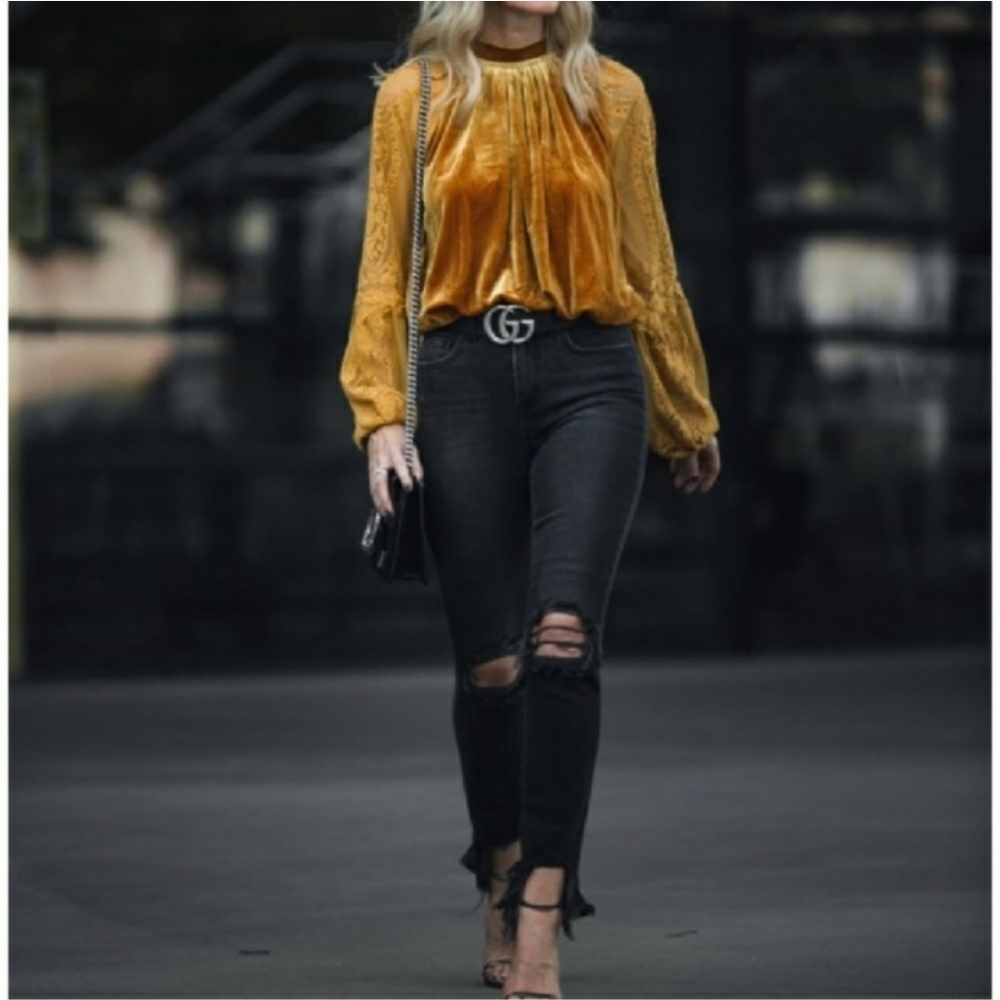 Free People mustard Velvet and Lace Top size small - Picture 3 of 11